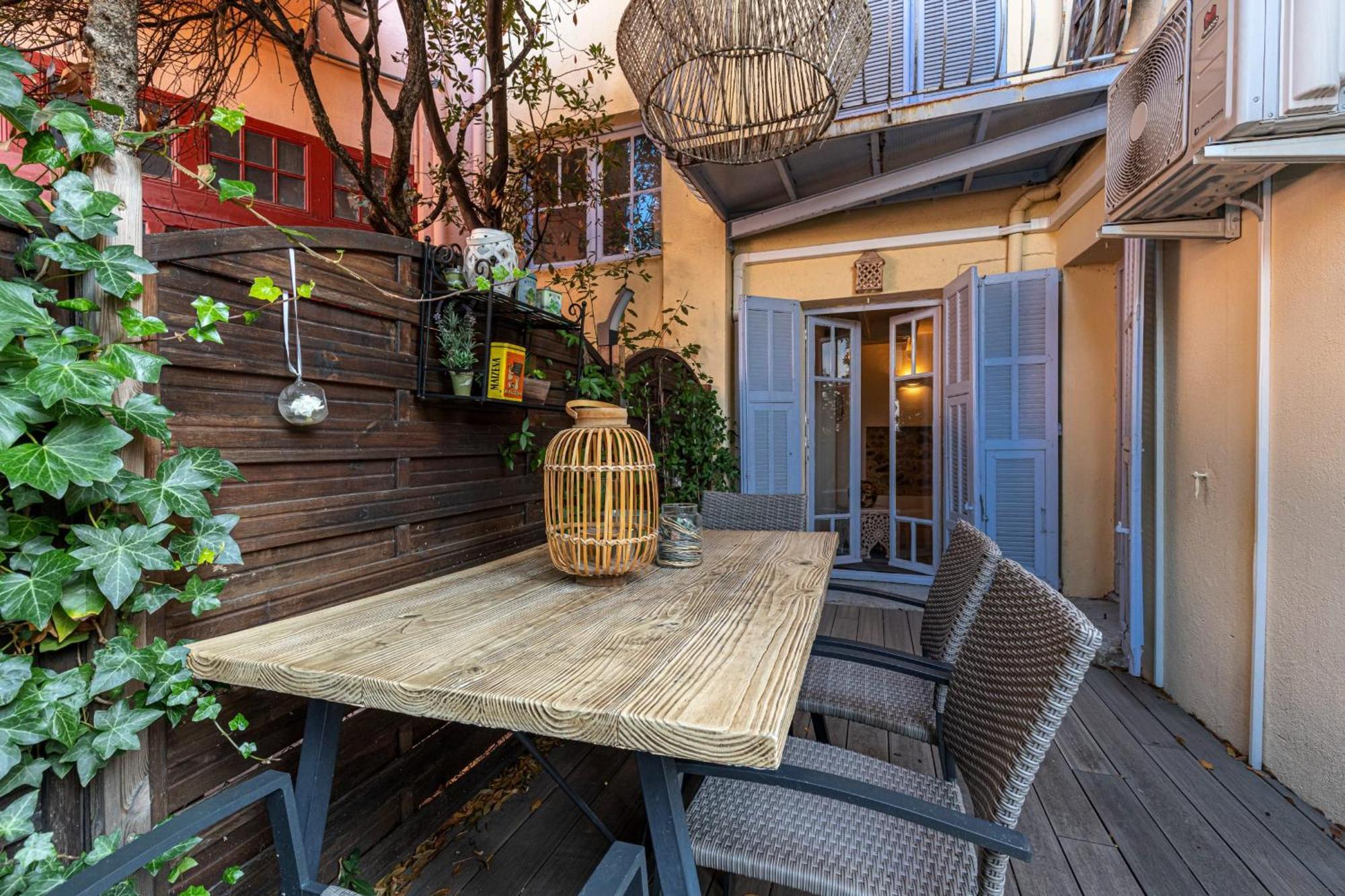 Atypical Old Town In Large Terrace * Cannes