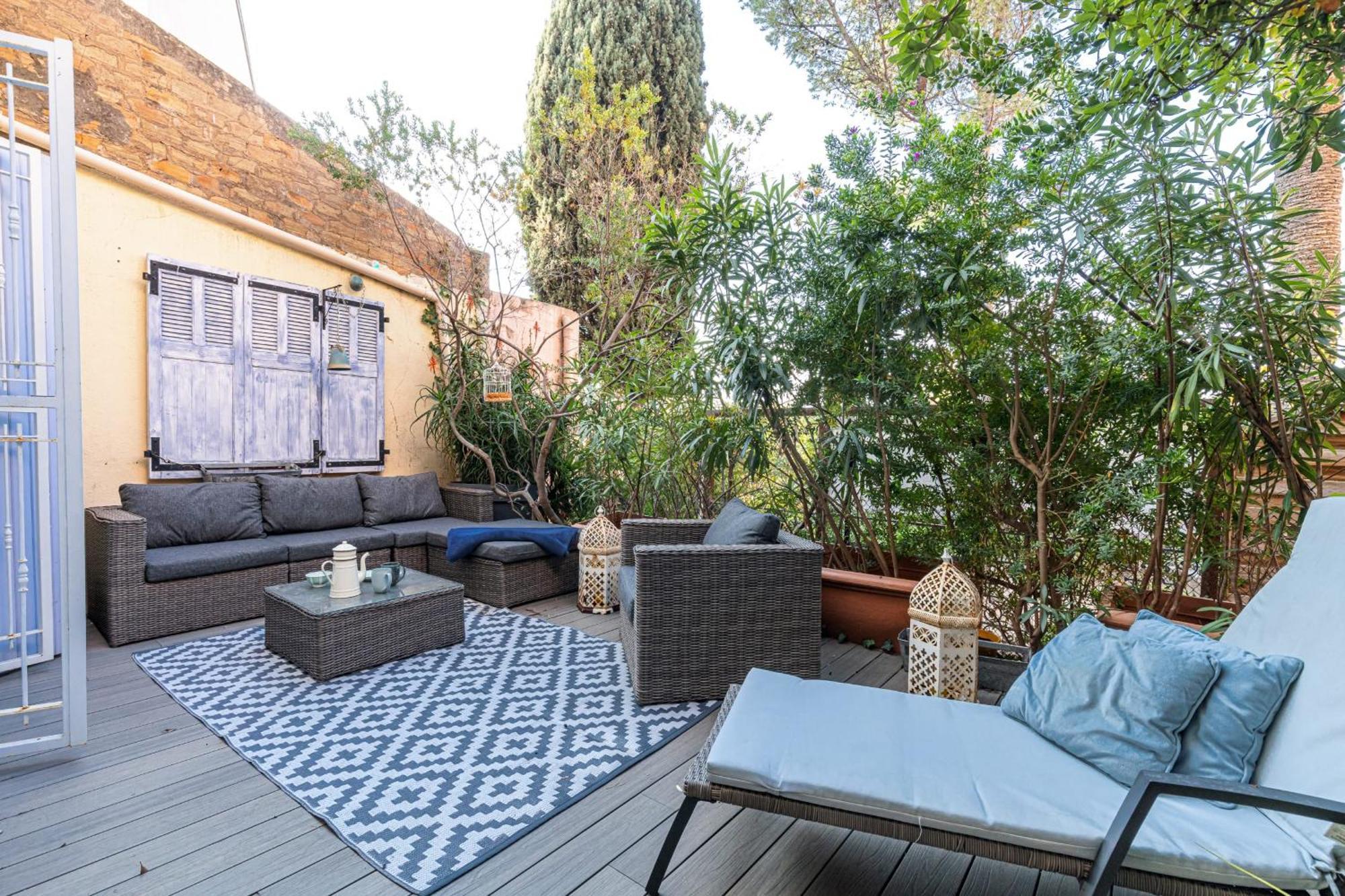 Atypical Old Town In Large Terrace Appartement